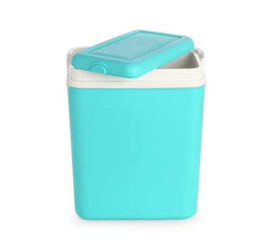 Beyaz arka planda modern plaj soğutucusu