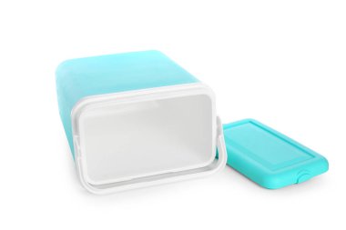 Beyaz arka planda modern plaj soğutucusu