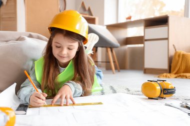 Evde şirin bir çizim planı var.