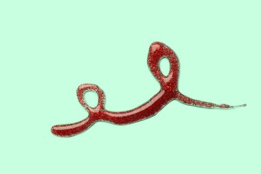 Yeşil arkaplanda kırmızı parıltı