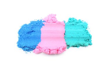 Beyaz arkaplanda renk pudrası pigmentleri