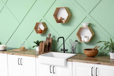 Modern rahat mutfağın içi, yakın çekim.