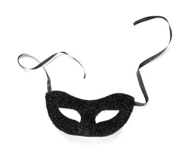 Beyaz arka planda güzel siyah karnaval maskesi