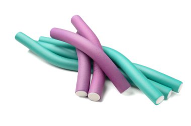 Beyaz arka plan üzerinde izole saç curlers