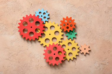 Grunge arka planında ahşap dişliler