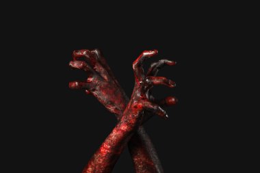 Siyah arka planda zombi elleri. Cadılar Bayramı