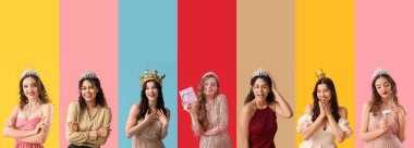 Renkli balo elbiseli güzel kızlar.