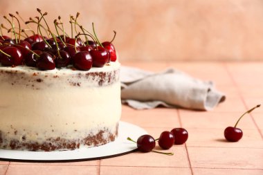 Lezzetli vişneli pasta.