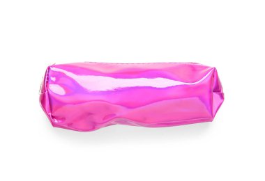 Beyaz arkaplanda pembe kalem kutusu