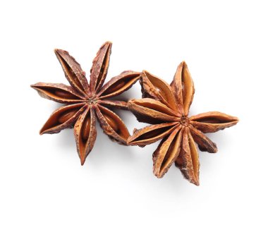 beyaz arkaplanda anason yıldızları