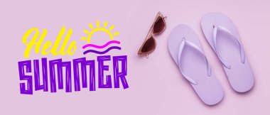 Renkli güneş gözlüklü leylak rengi terlikler.