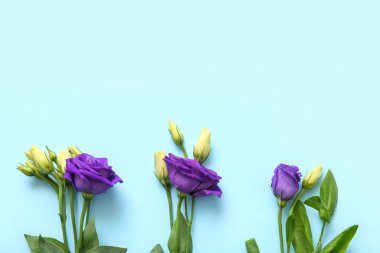 Renkli arka planda güzel taze bir mutluluk.