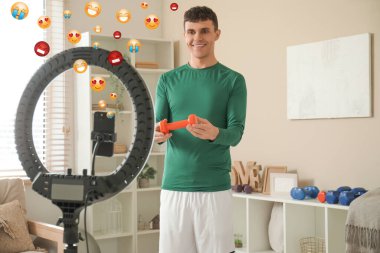 Spor düşkünü erkek blogcu evde dambıl kaydı videosu ile