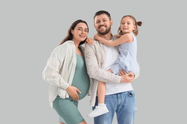 Güzel küçük bir kız hamile annesi ve babası aydınlık bir geçmişleri var.