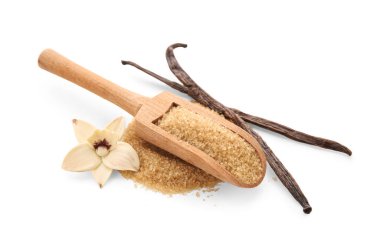 Beyaz arkaplanda bir top tatlı vanilya şekeri