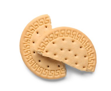 Beyaz arka planda kırık tatlı kurabiye