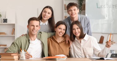 Üniversitesi'nde öğrenci grubu