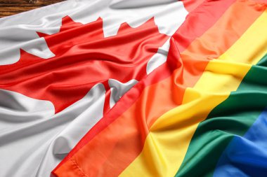 Kanada ve LGBT bayrakları, yakın plan