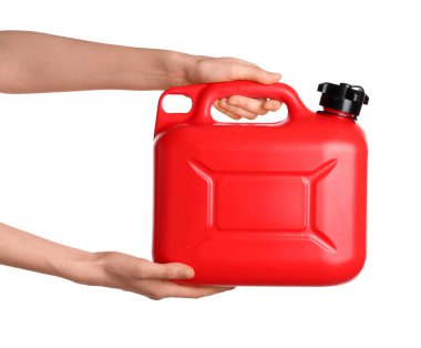 Beyaz arka planda teneke kutu tutan kadın eller