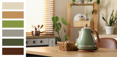 Mutfaktaki masada kurabiye sepeti olan elektrikli çaydanlık.