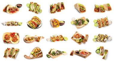 Beyaz arkaplanda bir sürü taco