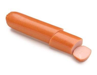 Beyaz arka plan üzerinde izole sosis kesme