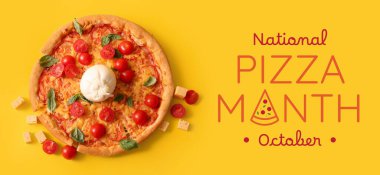 Ulusal Pizza Ayı için afiş, sarı arka planda lezzetli pizza.