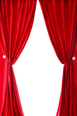 Beyaz arkaplanda izole edilmiş kırmızı kadife perdeleri aç