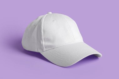 Leylak arka planında boş beyaz başlık