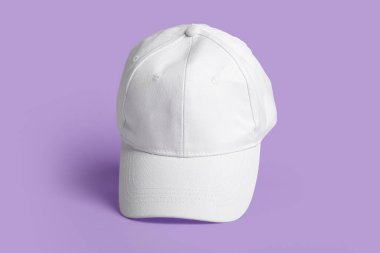 Leylak arka planında boş beyaz başlık