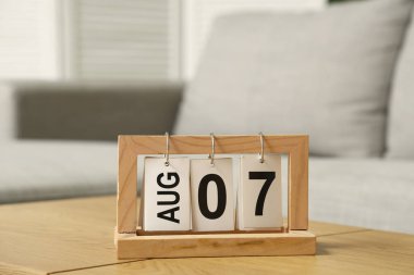 7 AĞUSTOS tarihli takvime bak.