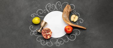 Rosh Hashanah (Yahudi Yeni Yılı) için koyu arkaplan kompozisyonu