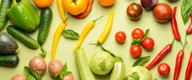 Renk arka planda taze sebze çeşitleri