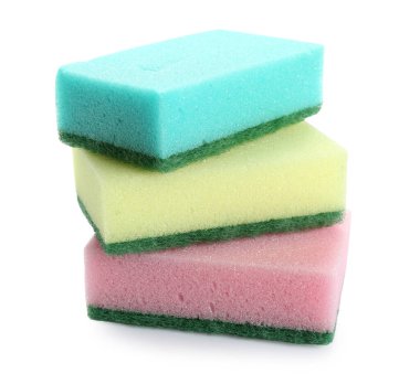 Beyaz arkaplanı temizlemek için sünger yığını