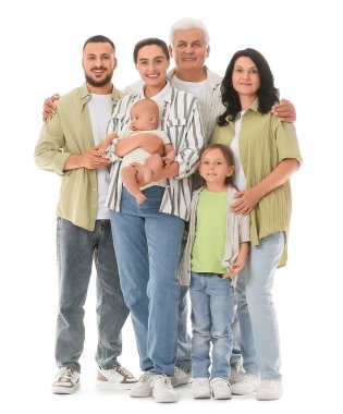 Beyaz arka planda büyük bir ailenin portresi