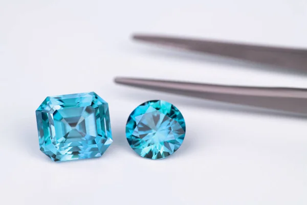 Blauwe Diamant Witte Achtergrond — Stockfoto