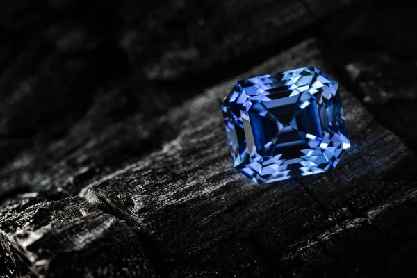 Pedra Preciosa Safira Azul — Fotografia de Stock