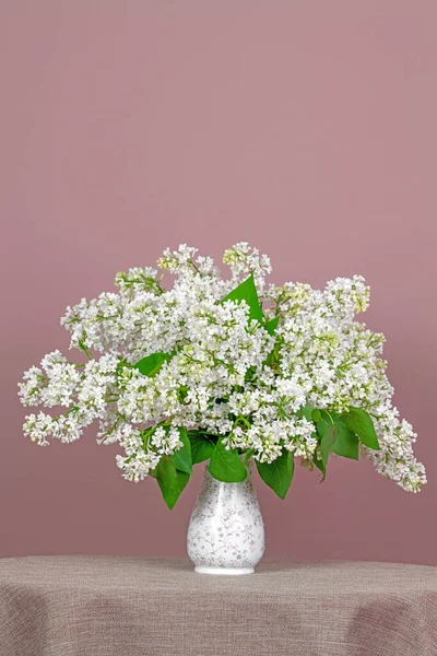 Fleurs Blanches Lilas Vase — Photo