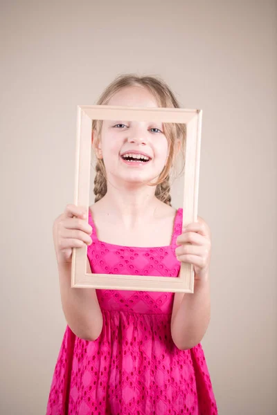 Παιδί Κορίτσι Παιδί Πλαίσιο Χαμογελώντας — Φωτογραφία Αρχείου