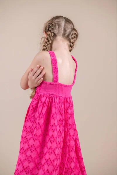 Маленькая Девочка Розовом Платье Лицензионные Стоковые Фото