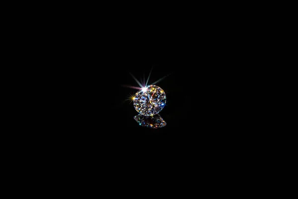 Diamant Auf Schwarzem Hintergrund — Stockfoto