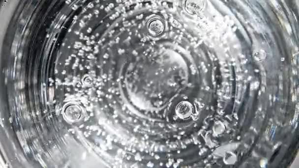 Uhličitá Voda Skleněném Makru — Stock video