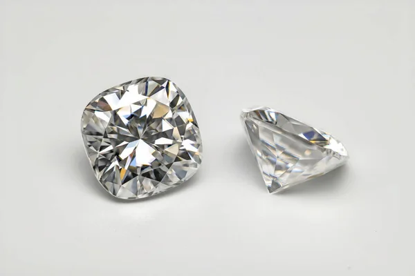 Diamanten Witte Achtergrond Rechtenvrije Stockfoto's