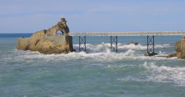 Rocher Vierge Çekimleri Biarritz Atlas Okyanusu Nun Fransız Sahillerinde Güneşli — Stok video