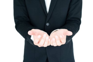 El işi yapan işçiler beyazları izole eder.