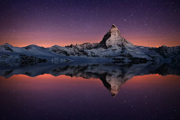 Reflejo Montaña Matterhorn — Foto de Stock