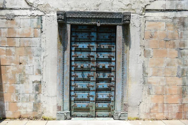 Die Alte Holztür — Stockfoto