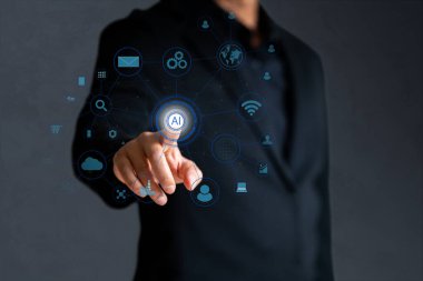 İş adamı yapay zeka kullanır. İş hayatında yapay zeka kullanır..