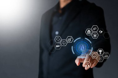 İş adamı yapay zeka kullanır. İş hayatında yapay zeka kullanır..