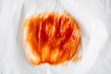 Kağıt üzerinde sos lekelerinin fotoğrafı, yüksek çözünürlüklü görüntü 45 MP kameradan fotoğraf çek.